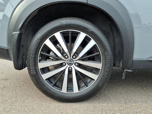 Used 2024 Nissan Pathfinder Platinum w/ Cargo Package FWD image 19