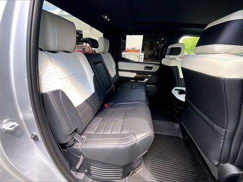 Used 2024 Toyota Tundra Capstone AWD/4WD image 23