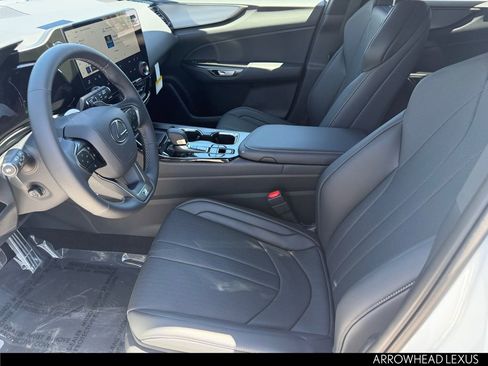 New 2026 Lexus NX 450h+ F Sport image 12