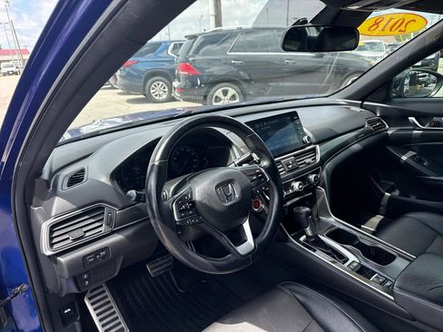 Used 2018 Honda Accord Sport image 8