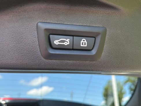 Used 2023 BMW X5 xDrive40i AWD/4WD image 35