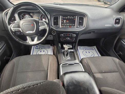 Used 2017 Dodge Charger R/T RWD image 17