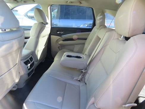 Used 2018 Acura MDX FWD image 11