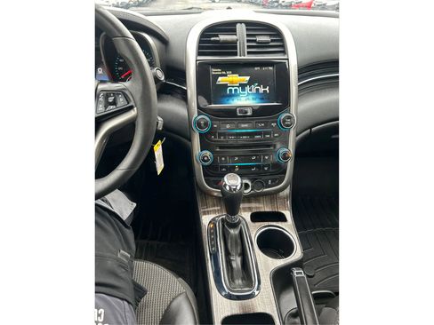 Used 2015 Chevrolet Malibu LT w/ Power Convenience Package image 18
