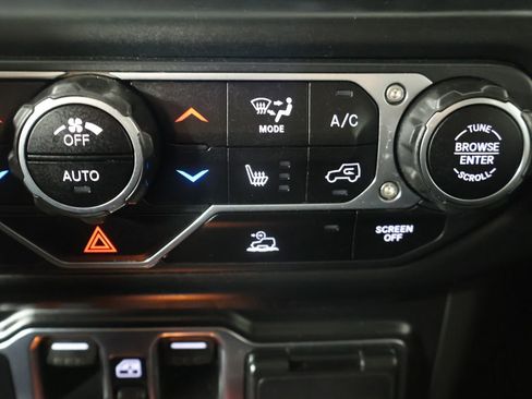 Used 2023 Jeep Wrangler Unlimited Sahara w/ Cold Weather Group AWD/4WD image 50