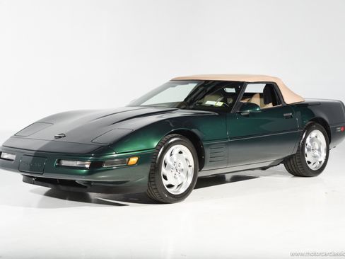 Used 1994 Chevrolet Corvette Convertible RWD image 5