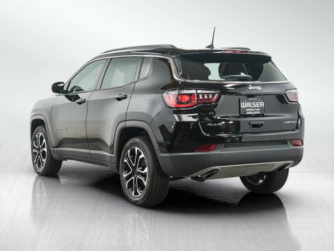 Used 2023 Jeep Compass Limited AWD/4WD image 3