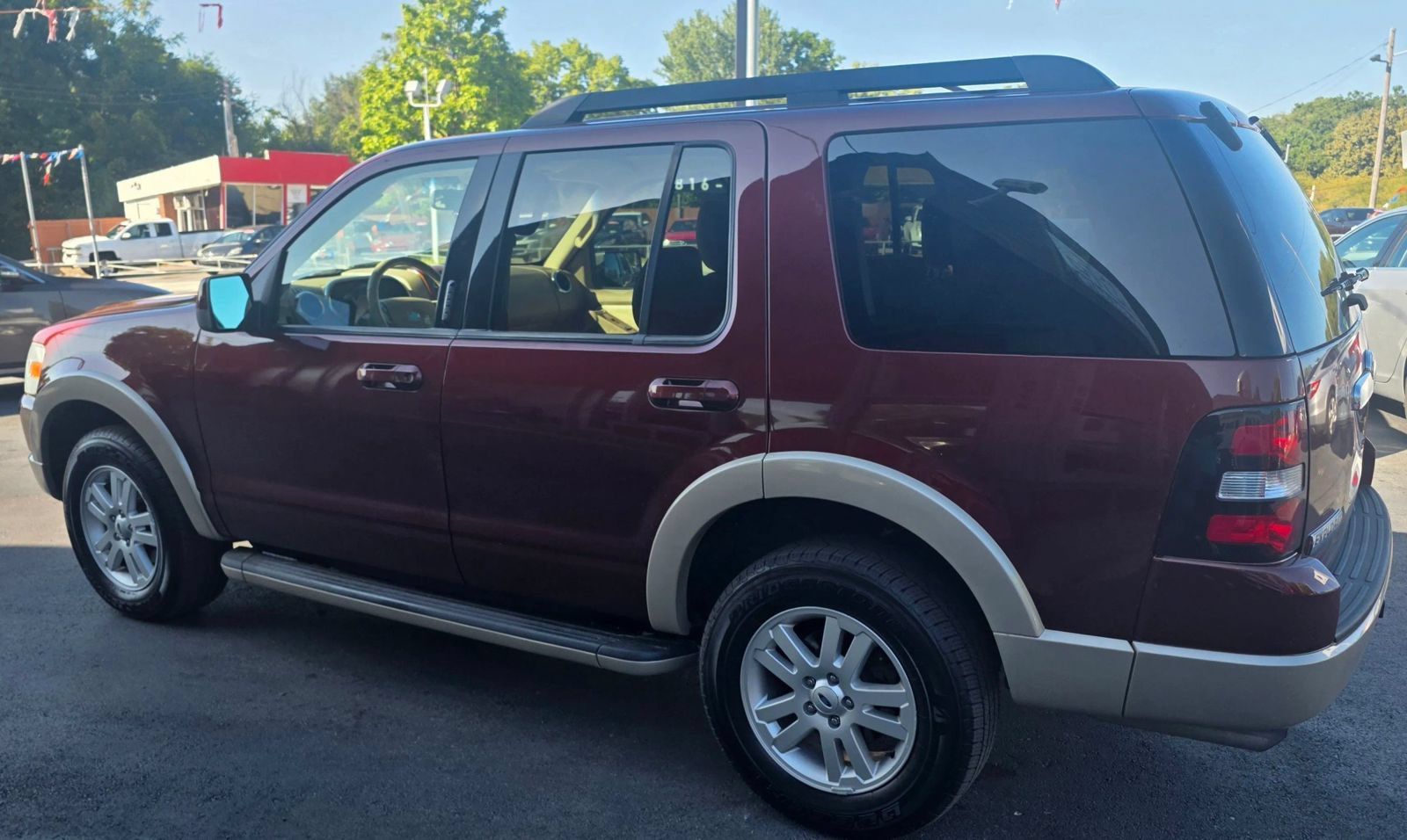 Used 2009 Ford Explorer Eddie Bauer AWD/4WD image 3
