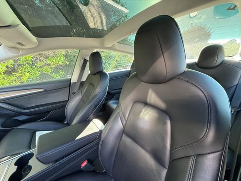 Used 2022 Tesla Model 3 Standard Range RWD image 41