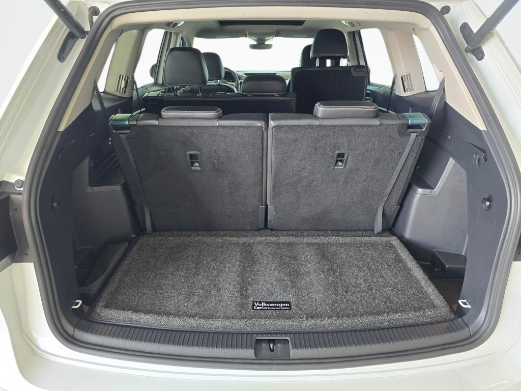 Used 2023 Volkswagen Atlas SEL AWD/4WD image 16
