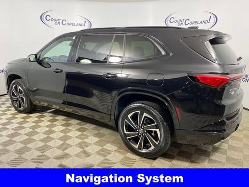 Certified 2025 Buick Enclave Sport Touring AWD/4WD image 5