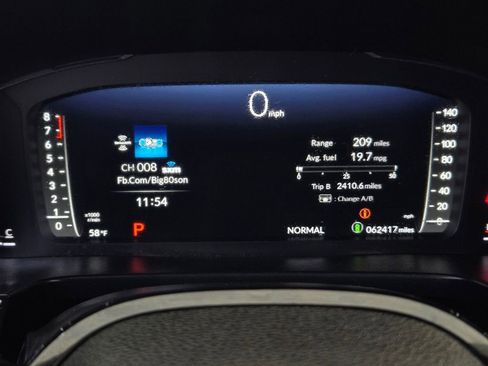 Used 2023 Honda Pilot Elite image 25