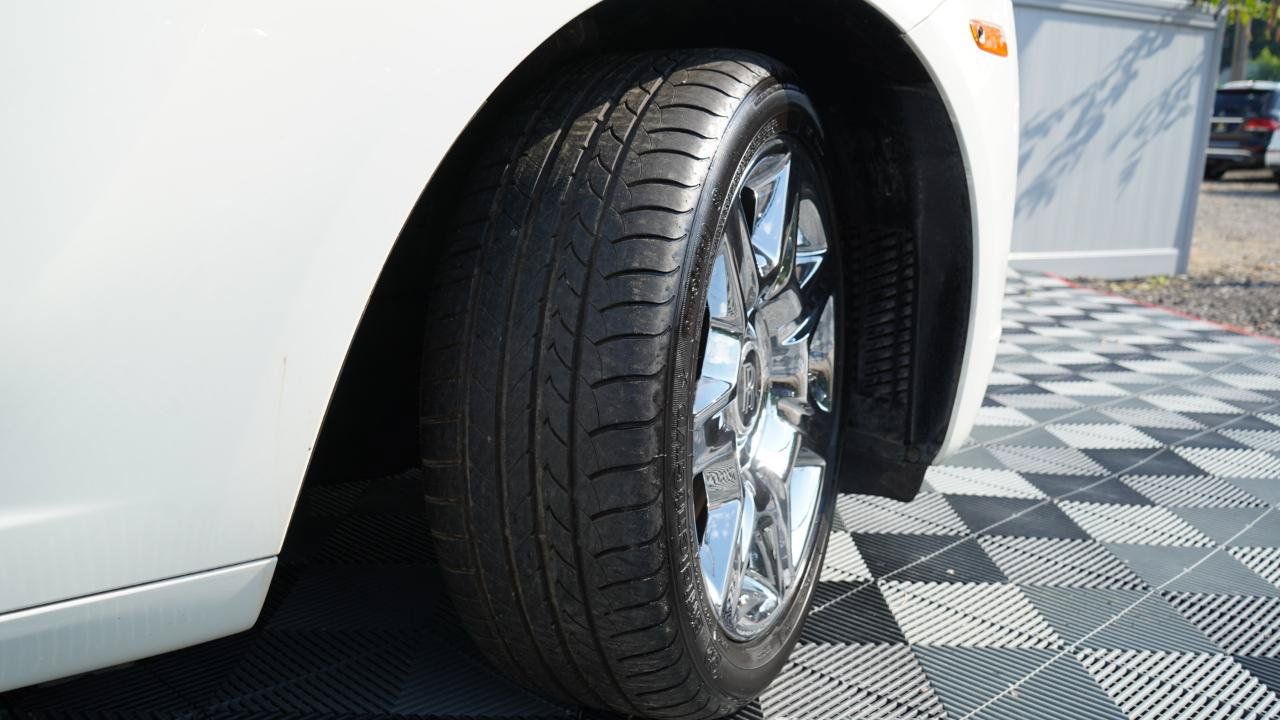 Used 2011 Rolls-Royce Ghost RWD image 31