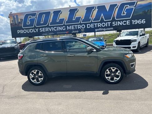 Used 2018 Jeep Compass Limited w/ Navigation Group AWD/4WD image 4