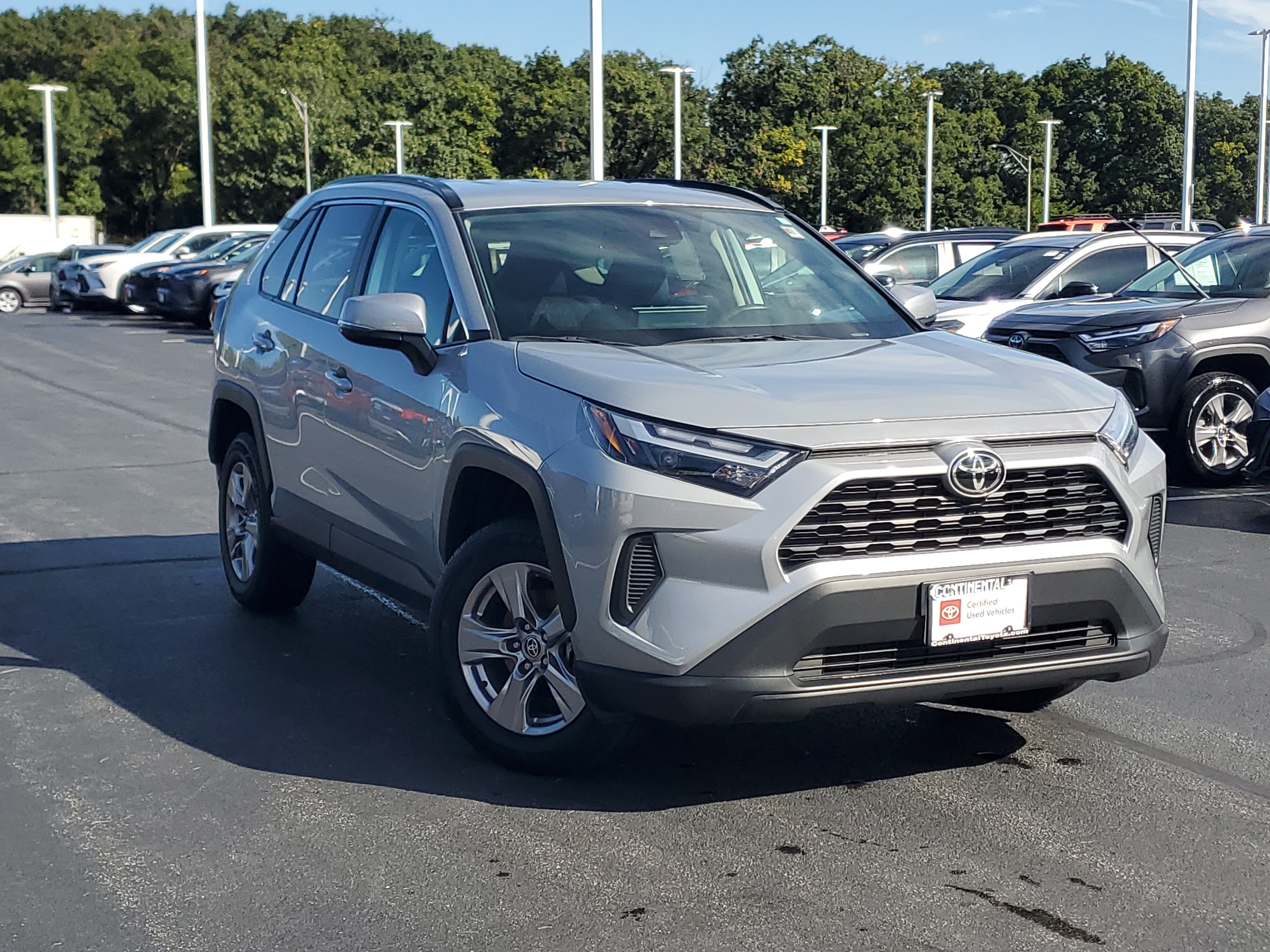 Certified 2025 Toyota RAV4 XLE AWD/4WD image 31