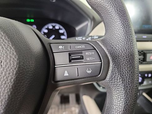 Used 2023 Honda HR-V LX image 20