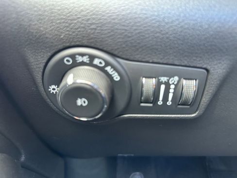 New 2026 Jeep Compass Latitude image 18