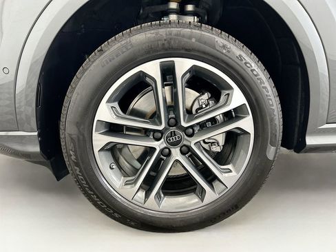 Used 2025 Audi Q5 2.0T Premium Plus w/ Premium Plus image 29