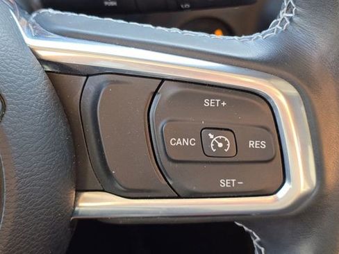 Used 2021 Jeep Wrangler Unlimited Sahara w/ Cold Weather Group image 14