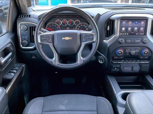 Used 2023 Chevrolet Silverado 2500 LT image 7