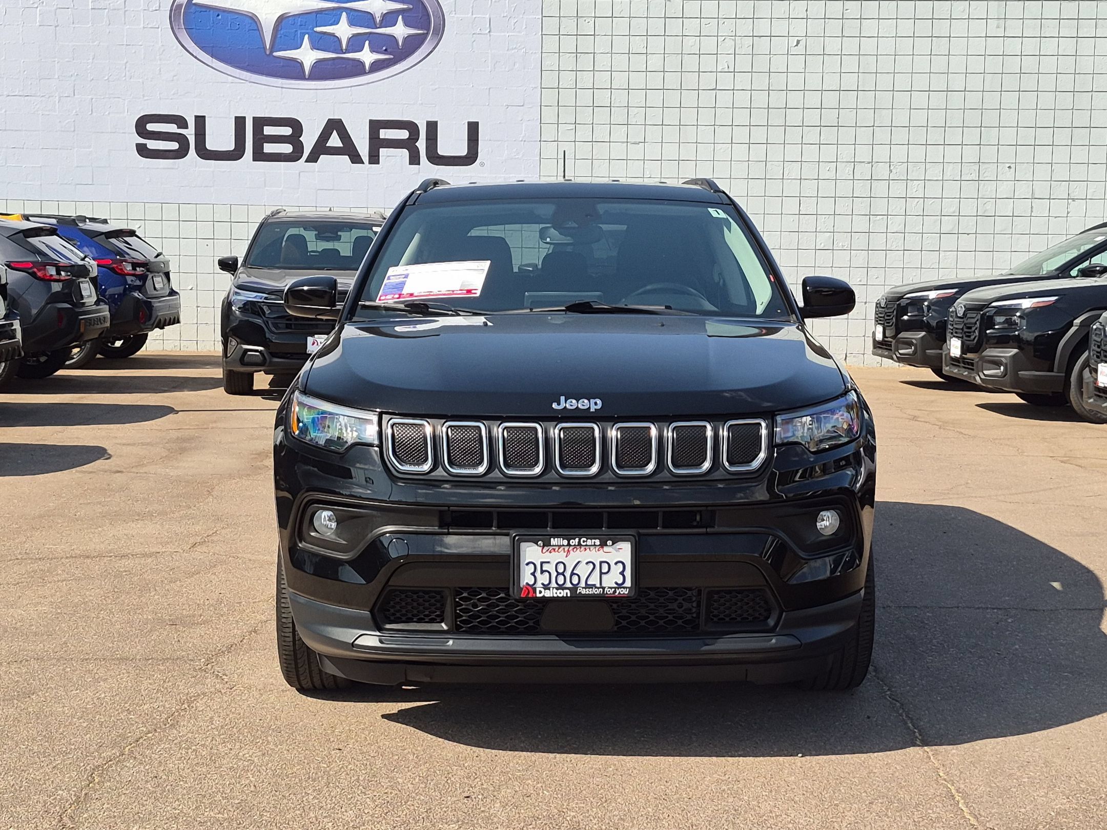 Used 2022 Jeep Compass Latitude AWD/4WD image 3