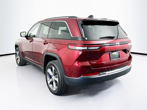 Used 2023 Jeep Grand Cherokee Limited image 5