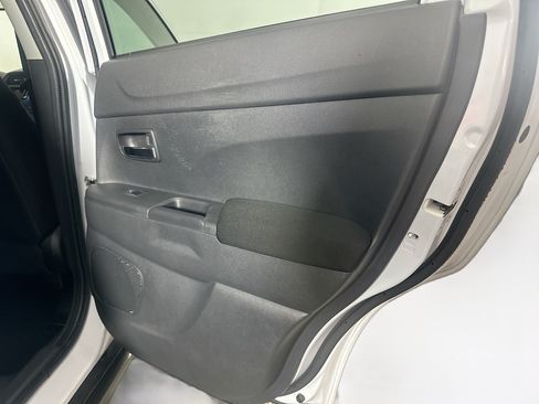Used 2025 Mitsubishi Outlander Sport ES AWD/4WD image 27