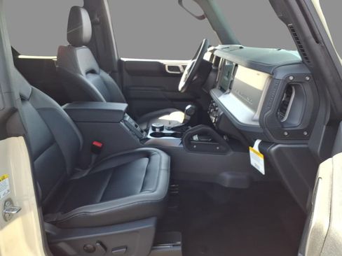New 2026 Ford Bronco Outer Banks AWD/4WD image 13