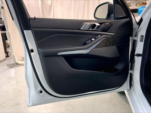 New 2026 BMW X7 xDrive40i image 10