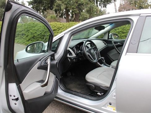 Used 2012 Buick Verano image 5