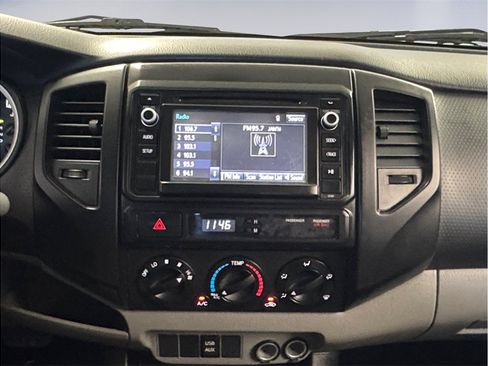Used 2014 Toyota Tacoma 2WD Double Cab w/ Convenience Package image 10