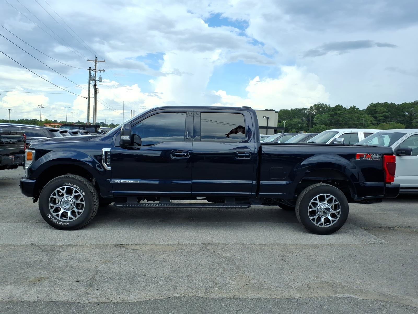 Used 2022 Ford F250 Lariat w/ Lariat Ultimate Package AWD/4WD image 2