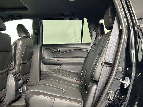 Used 2023 Honda Passport TrailSport image 17