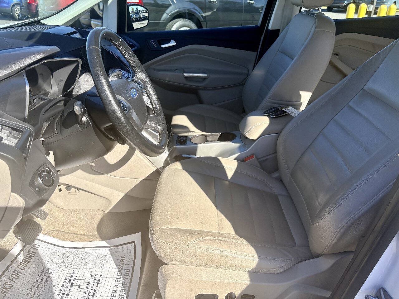 Used 2014 Ford C-MAX Energi SEL FWD image 11