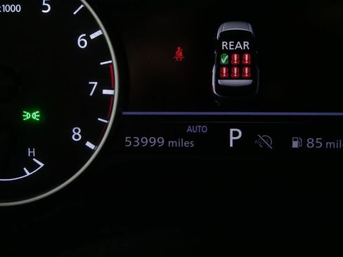 Used 2024 Nissan Pathfinder SV AWD/4WD image 33