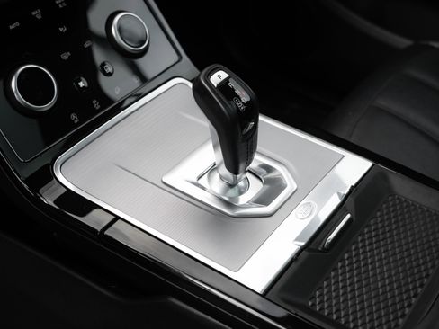 Used 2020 Land Rover Range Rover Evoque S image 17