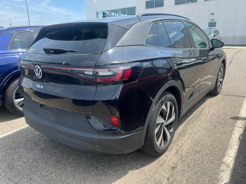 Used 2024 Volkswagen ID.4 2WD image 3