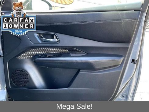 Used 2025 Nissan Ariya FWD image 23