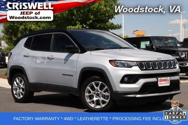 Used 2025 Jeep Compass Limited AWD/4WD image 1