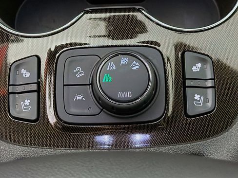 Used 2021 GMC Acadia AT4 w/ Technology Package image 24