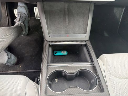 Used 2023 Tesla Model S Plaid image 12