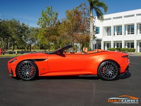 Used 2023 Aston Martin DBS Superleggera Volante RWD image 46