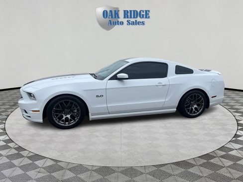 Used 2014 Ford Mustang GT image 8