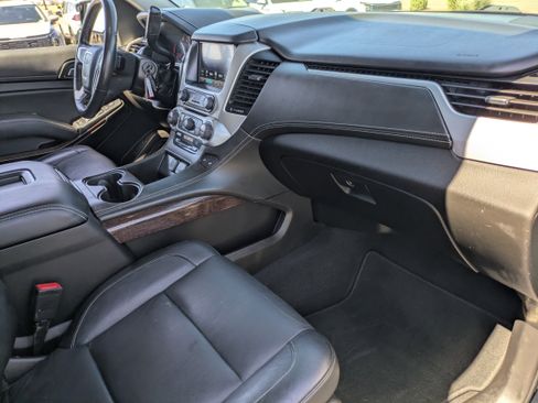 Used 2019 GMC Yukon XL SLT image 13