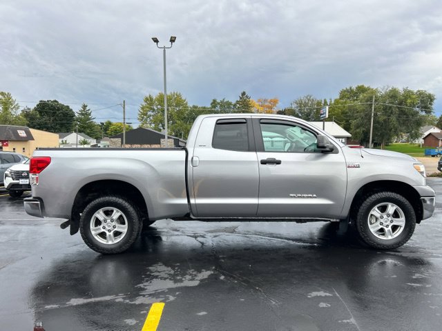 Used 2012 Toyota Tundra 4x4 Double Cab w/ SR5 Pkg image 9