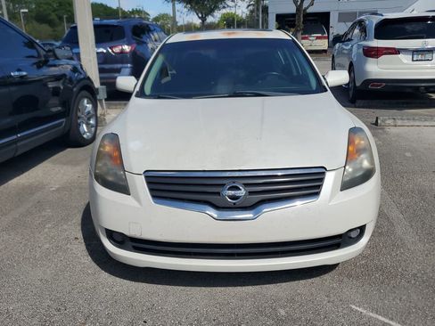Used 2009 Nissan Altima 2.5 SL w/ SL Pkg image 2