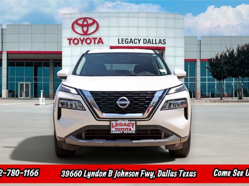 Used 2023 Nissan Rogue SV FWD image 5