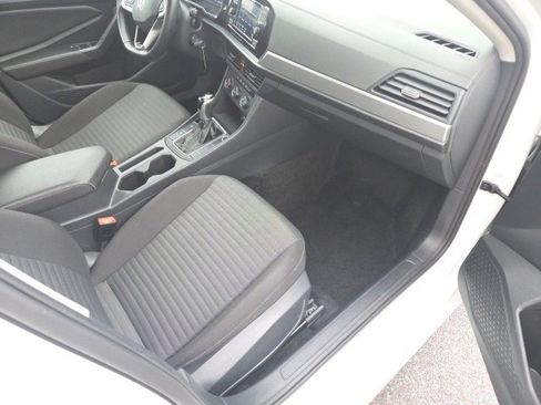 Used 2024 Volkswagen Jetta S image 17