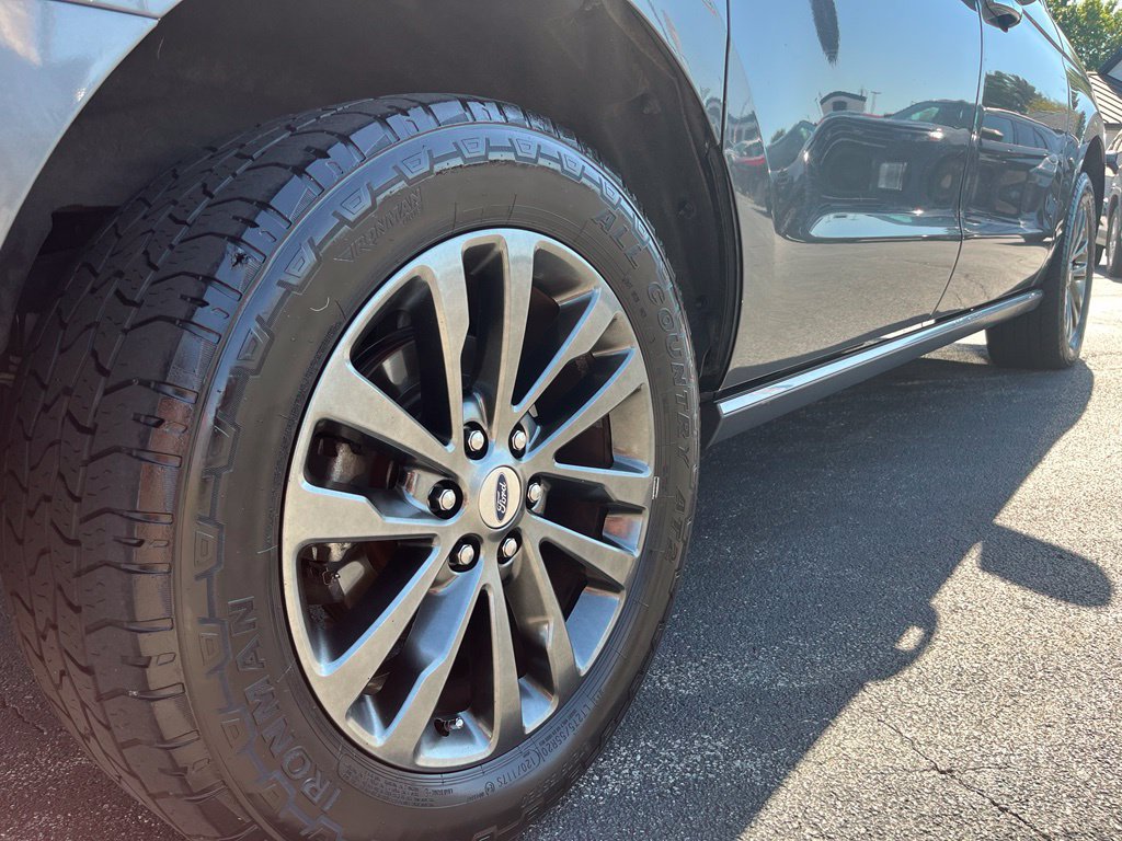 Used 2020 Ford Expedition Max Limited w/ Equipment Group 301A AWD/4WD image 14