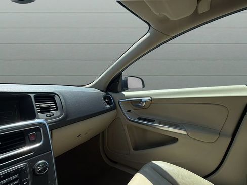 Used 2011 Volvo S60 T6 AWD/4WD image 15